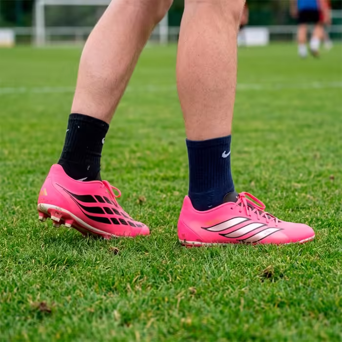 Бутсы Adidas PREDATOR CLUB FG/MG Розовый 39.5 - 9