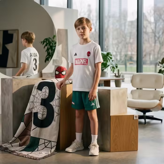 Set tricou + sorti Adidas MARVEL - 8