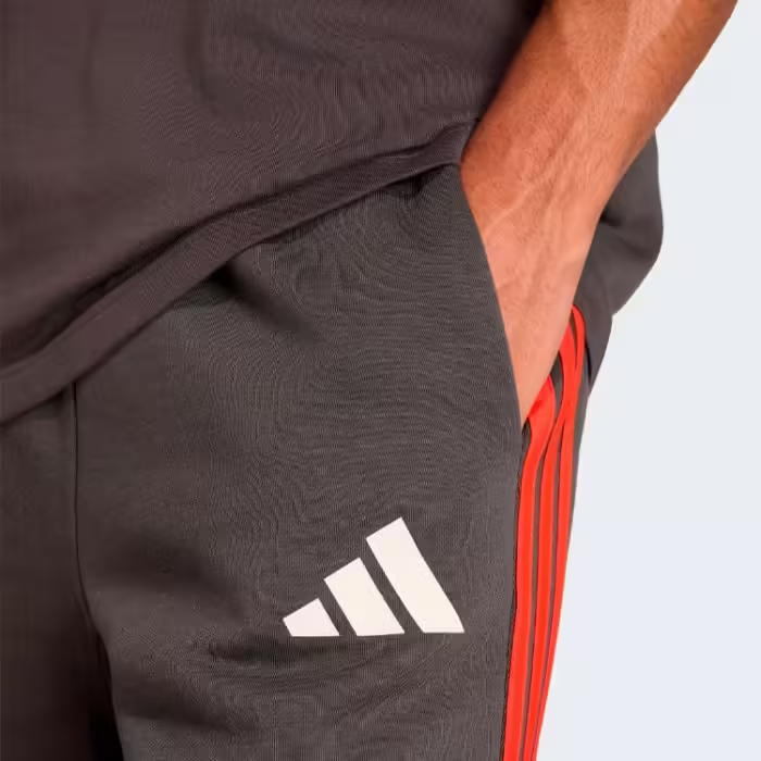 Шорты Adidas AUDI REVOLUT F1 - 6