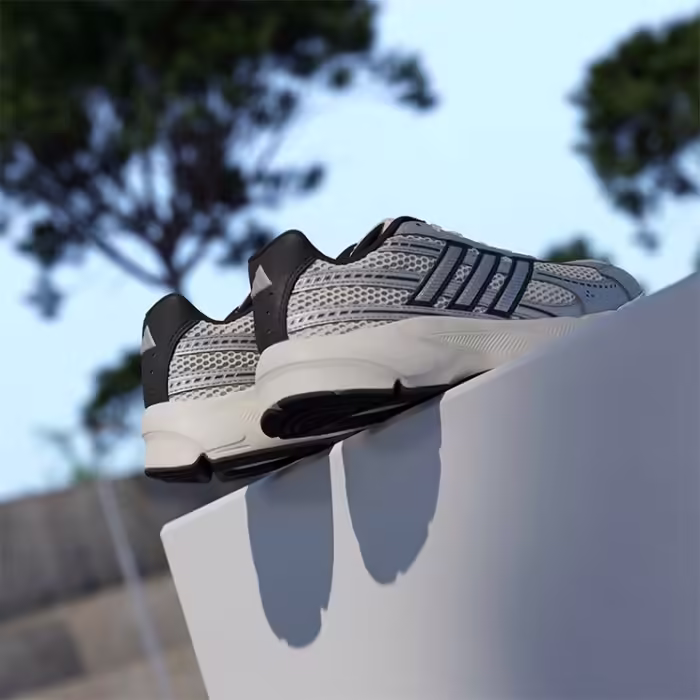 Incaltaminte Sport Adidas TECHNOCHAOS 2000 - 2