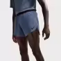 Albastru