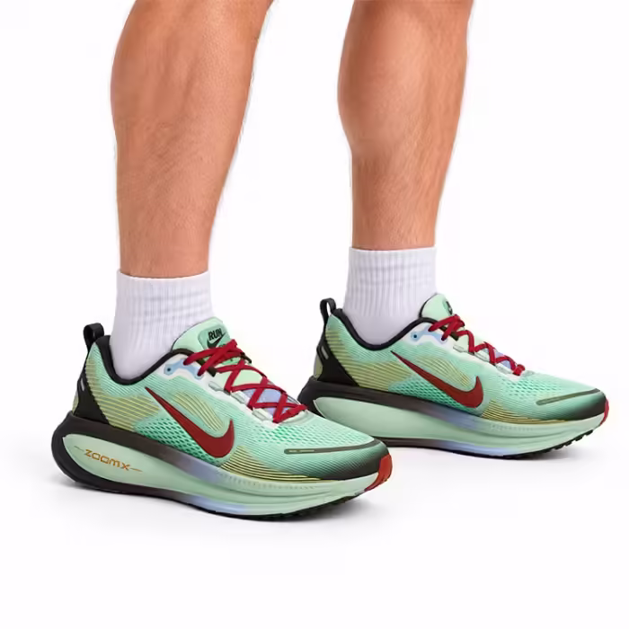 Incaltaminte Sport Nike VOMERO 18 SE Verde 45.5 - 9