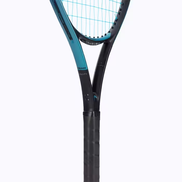 Racheta tenis de camp HEAD IG Gravity Jr. 26 Negru-albastru inchis Lungimea: 26 inch, Greutate: 250g, Manerul: 0 - 8