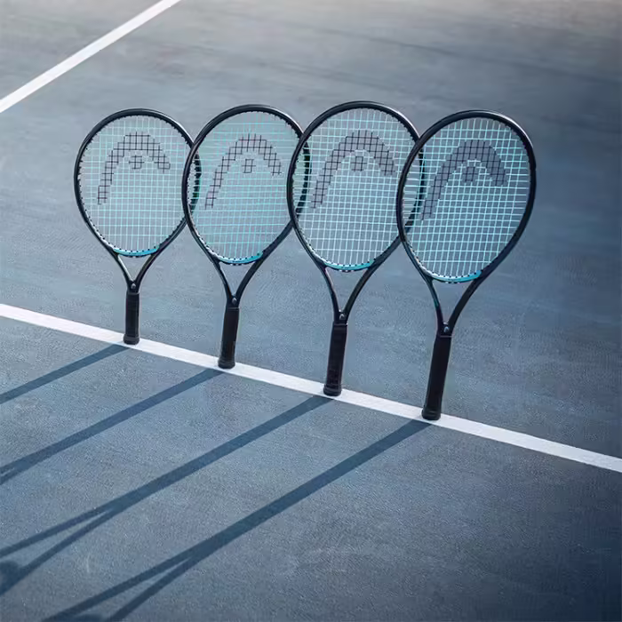 Racheta tenis de camp HEAD IG Gravity Jr. 26 Negru-albastru inchis Lungimea: 26 inch, Greutate: 250g, Manerul: 0 - 10
