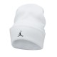 Шапка Nike U J PEAK BEANIE ESS FN4672-100