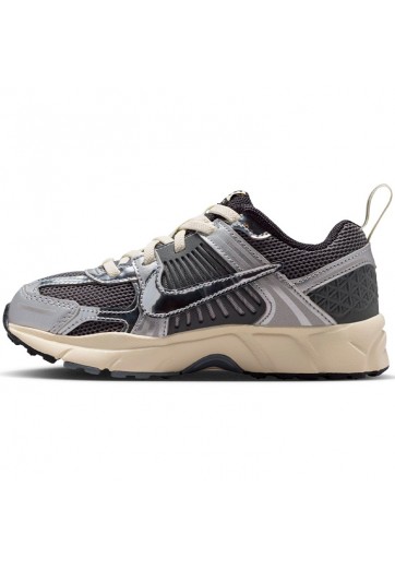 Кроссовки Nike VOMERO 5