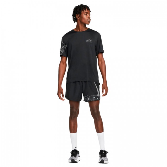 Sorti Nike M NK DF RN DVN CHLGR SHORT 5BF DQ6500-010 - 2 Sorti Nike M NK DF RN DVN CHLGR SHORT 5BF DQ6500-010 - 2