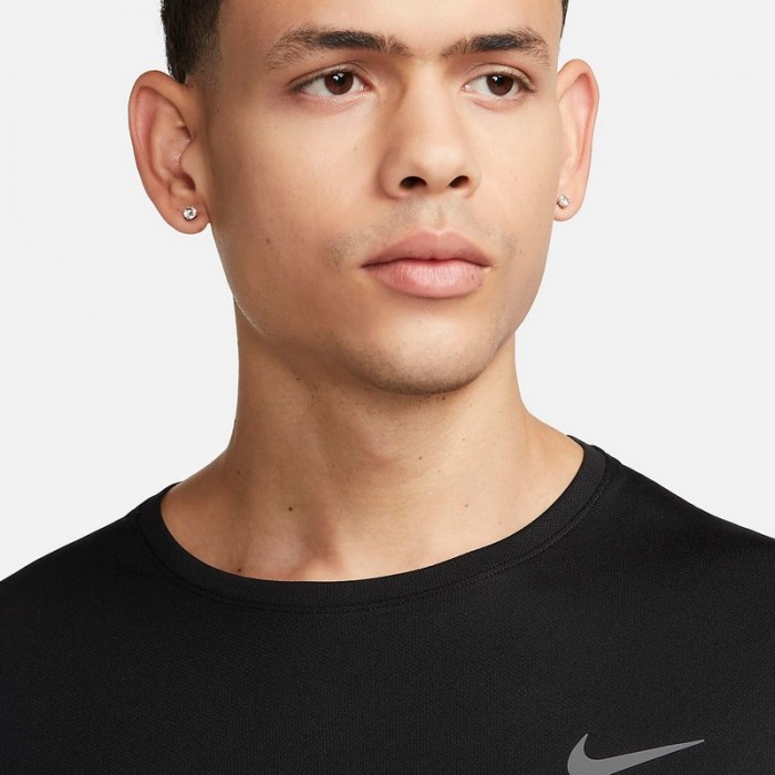 Футболка Nike M NK DF UV MILER SS DV9315-010 - 3