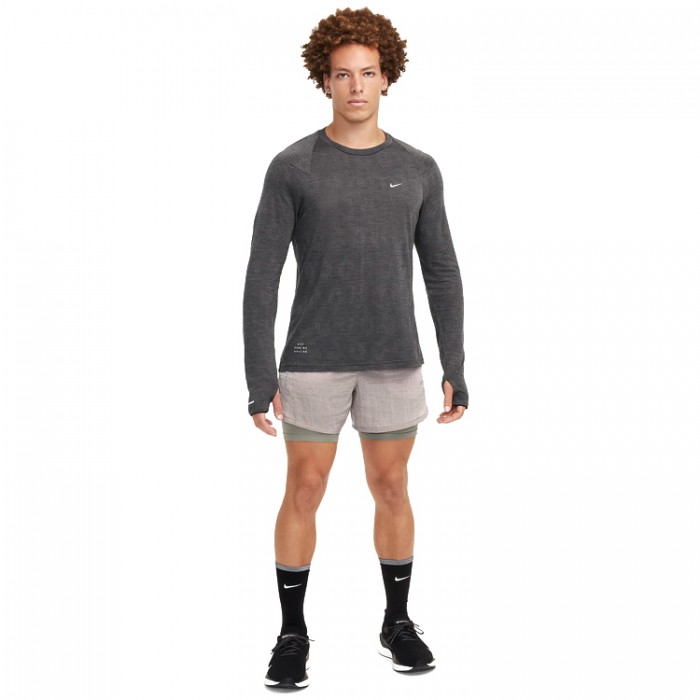 Толстовка Nike M NK TFADV RUN DIV LS TOP FZ1125-010