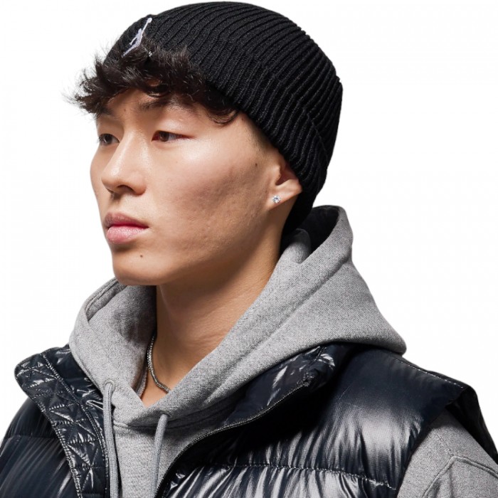 Шапка Nike U J TERRA BEANIE ESS FZ2055-010 - 4