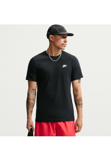 Футболка Nike Sportswear Club