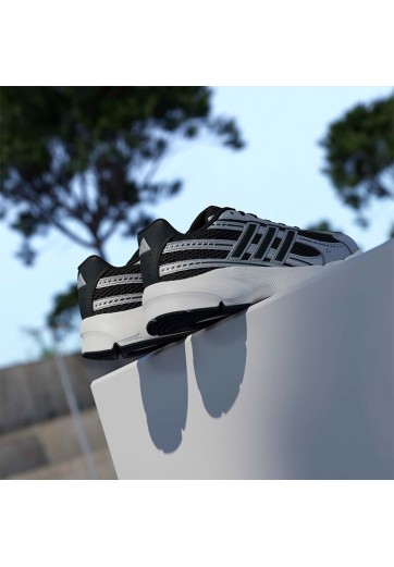 Кроссовки Adidas TECHNOCHAOS 2000