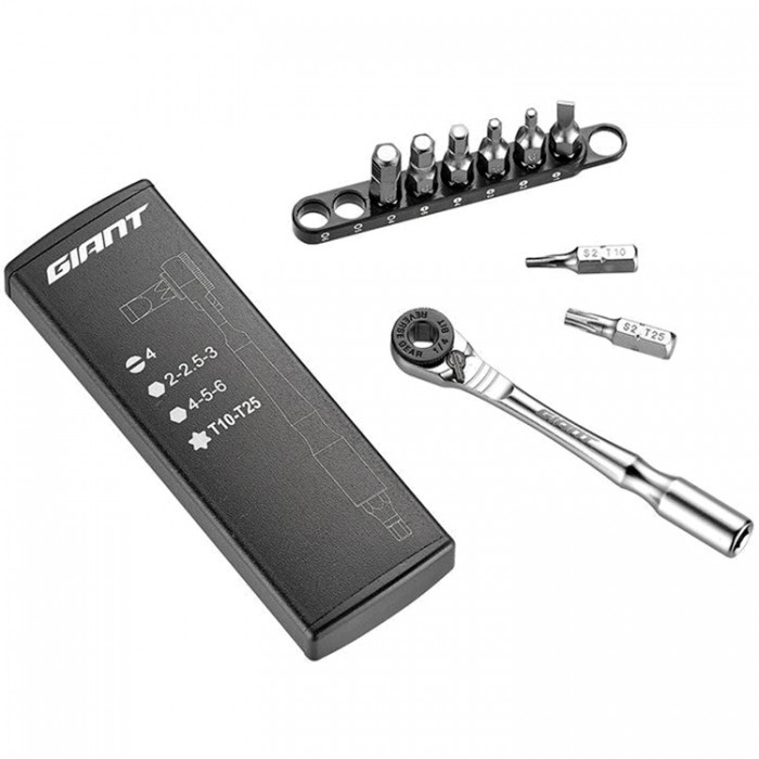 Набор инструментов Giant MULTITOOL WITH RATCHET 600000029