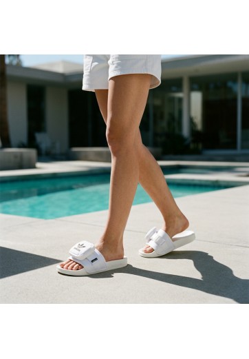 Шлепанцы Adidas POUCHYLETTE W