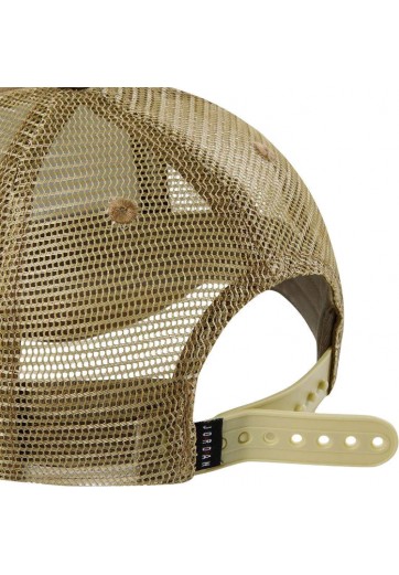 Кепка Nike JAN JORDAN FOAM TRUCKER HAT