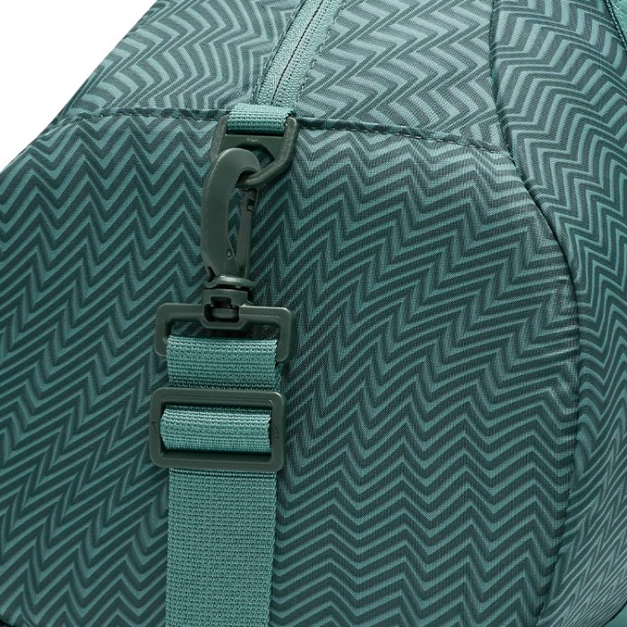 Geanta sport Nike W NK GYM CLUB - AOP ACCELERATE FN0935-338 - 2