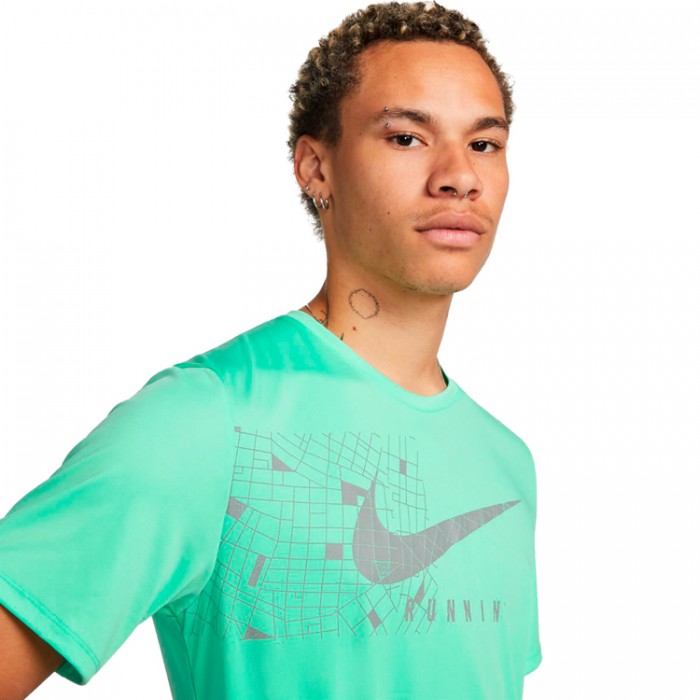 Футболка Nike M NK DF UV MILER RUNDVN SS GFX DQ6491-342 - 2