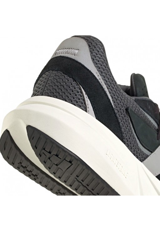 Кроссовки Adidas LIGHTBLAZE