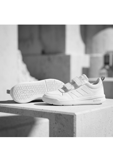 Кроссовки Adidas TENSAUR