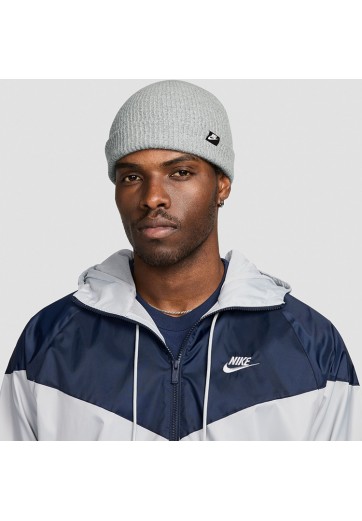 Шапка Nike U NK TERRA BEANIE SC FUT365 L