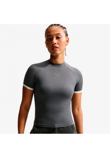 Футболка Nike Sportswear