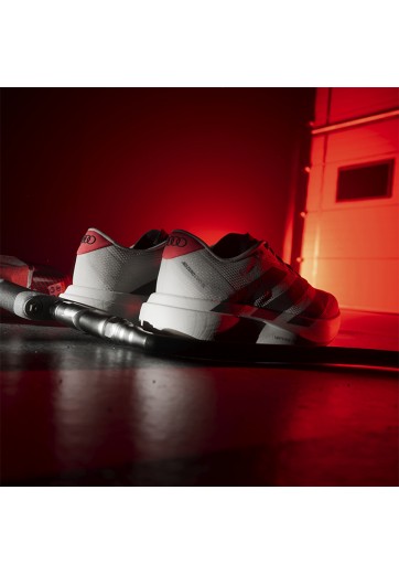 Кроссовки Adidas ADIZERO EVO SL WOVEN AUDI F1