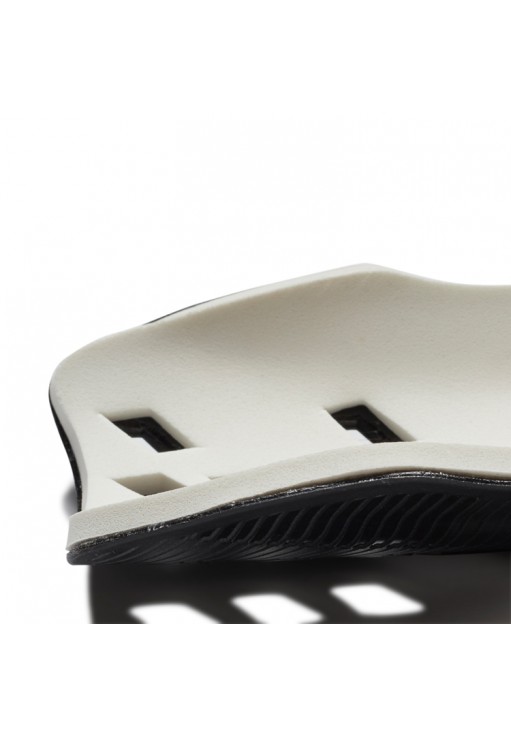 Scuturi Adidas TIRO SG CLB