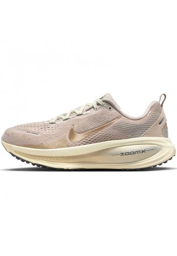 Кроссовки Nike VOMERO 18