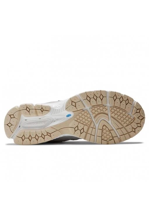 Кроссовки New Balance 2002R